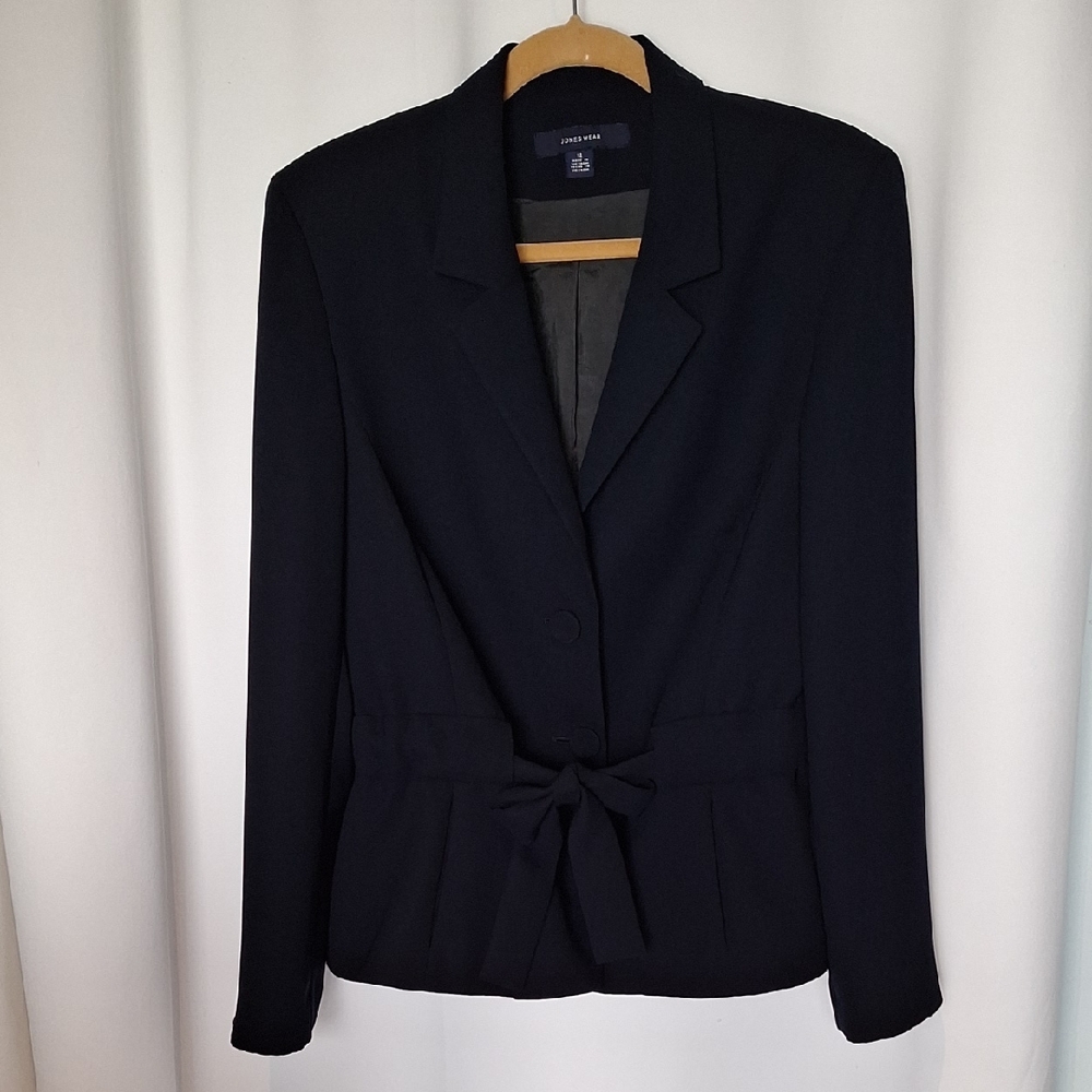 Jones Wear Black Blazer Size 14